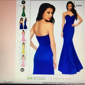 Strapless, Mermaid dress with sweetheart neckline